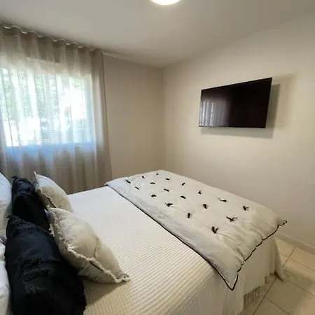 Apartmán Le St Barth - Clim - Acces Direct - 2 Chbre Parking *